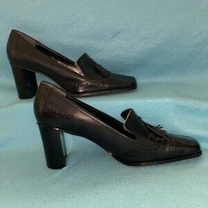 NINE & COMPANY leather wingtip slip on tassel chunky stacked heel black size 9M